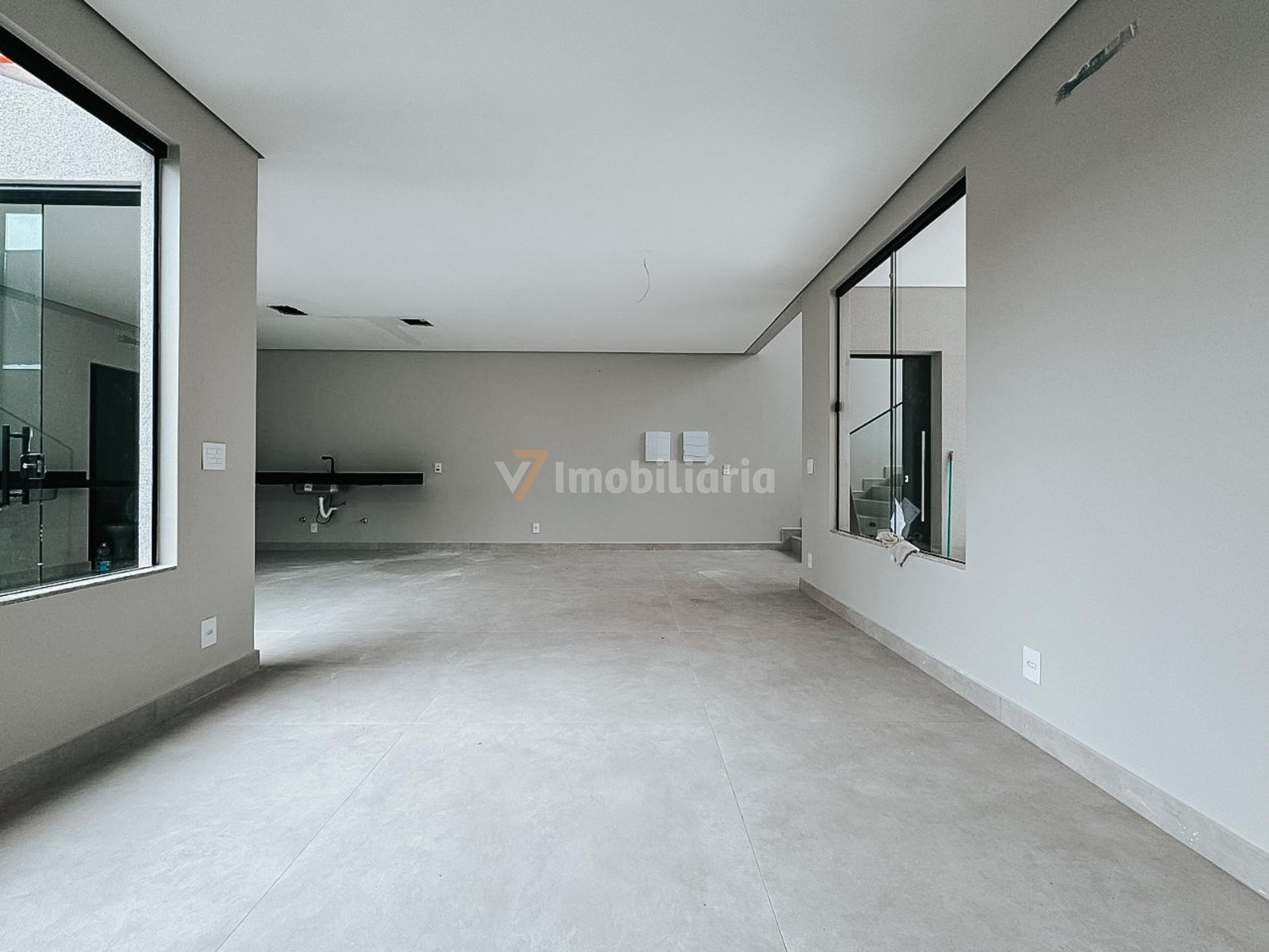 WhatsApp Image 2025-01-10 at 10.57.03 AM (1)