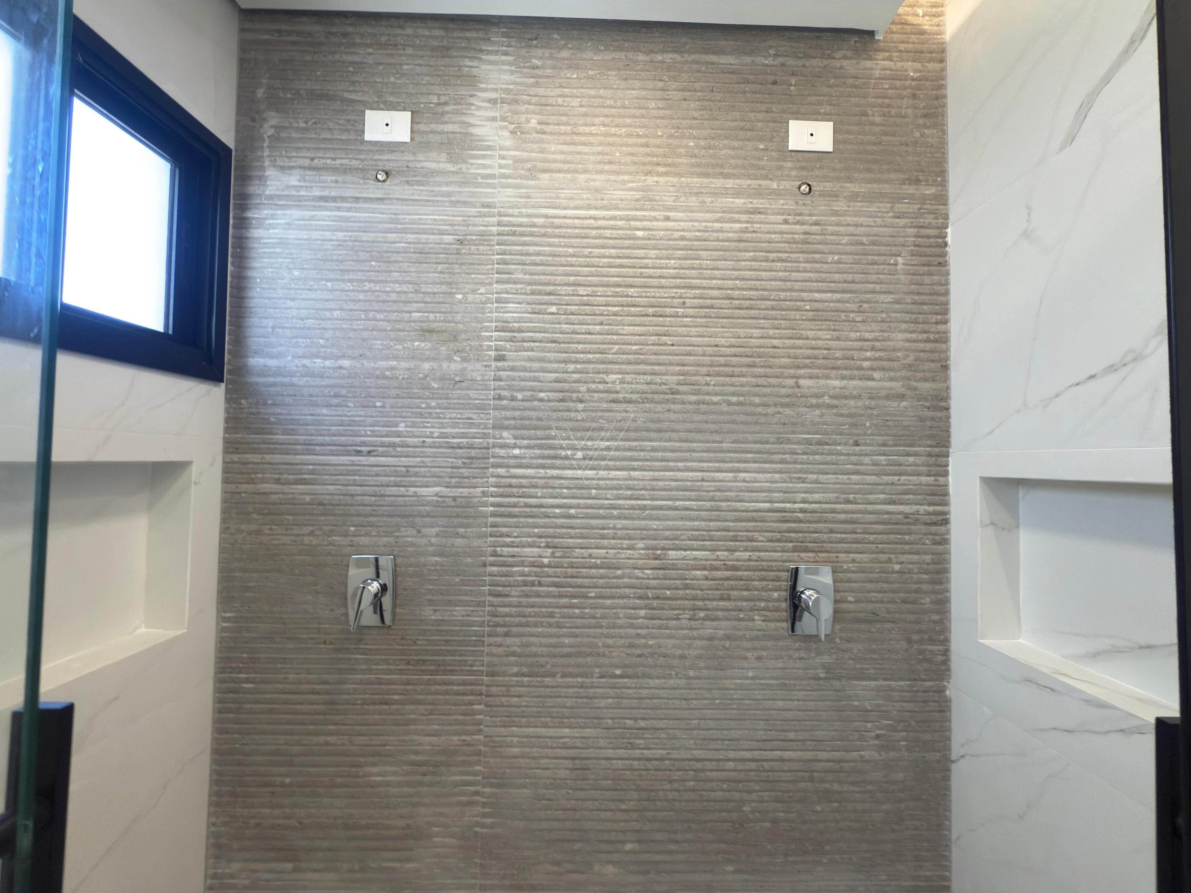 WhatsApp Image 2025-08-13 at 17.05.22 (1)